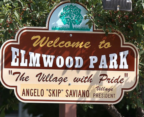 The welcome sign to Elmwood Park